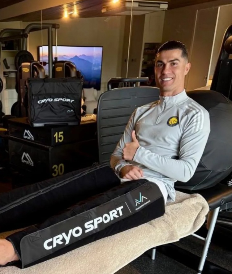 彩经网走势图-太阳报:C罗采用“压力疗法”治疗伤病,出战国家队比赛仍存疑